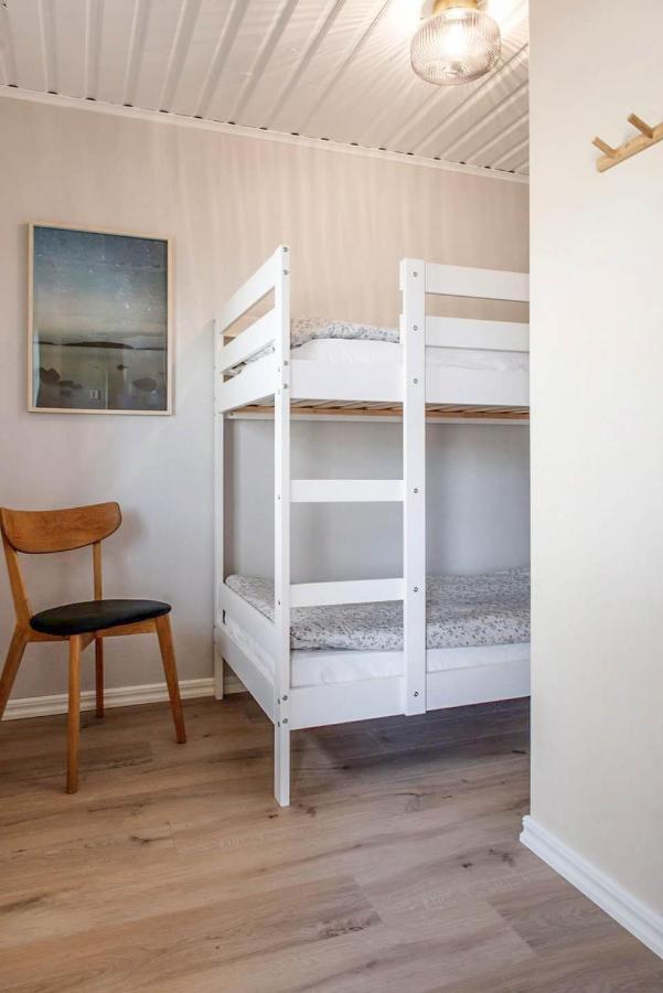 Nyrenoverat Gardshus Pa Havstomt Med Hoeg Standard Эрншёльдсвик Экстерьер фото